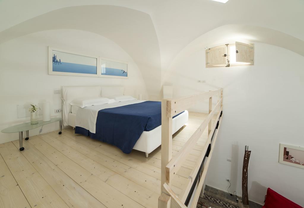 Relais Carlo V - Palazzo Storico Bed & Breakfast Gallipoli Room photo